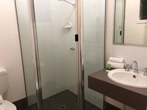 Dalby Hotel Motel - Sunshine Coast Tourism 1