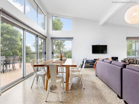 Damais - 4 King Or 8 Single Beds WiFi, Netflix, Alexa, Pet Friendly - Sunshine Coast Tourism 4