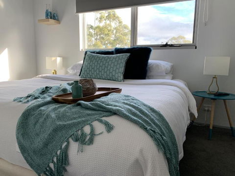 Damais - 4 King Or 8 Single Beds WiFi, Netflix, Alexa, Pet Friendly - Sunshine Coast Tourism 3