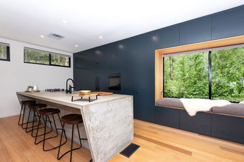 Daydream Cottage - Sunshine Coast Tourism 4