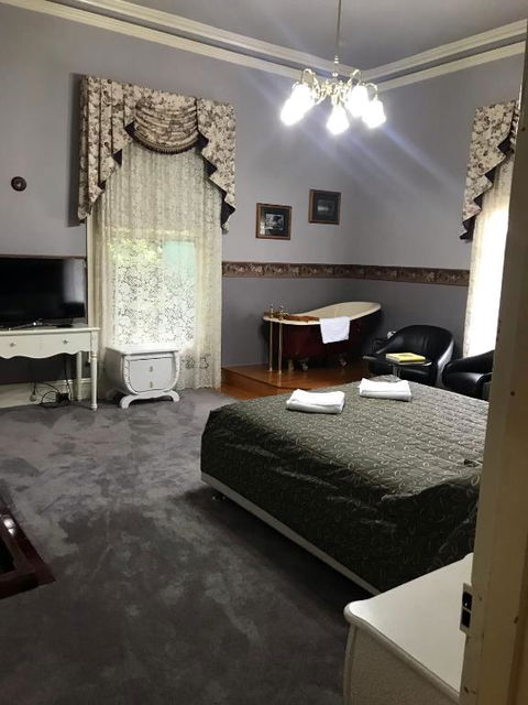 Daylesford Motor Inn Vic Pty Ltd - Sunshine Coast Tourism 2