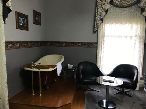 Daylesford Motor Inn Vic Pty Ltd - Sunshine Coast Tourism 1