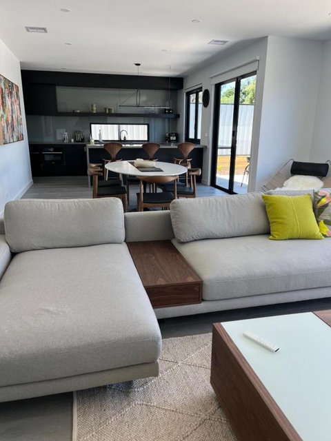 Daylesford Scandinavian Chalet - Sunshine Coast Tourism 4