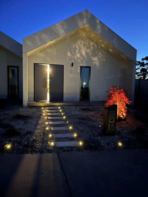 Daylesford Scandinavian Chalet - Sunshine Coast Tourism 0