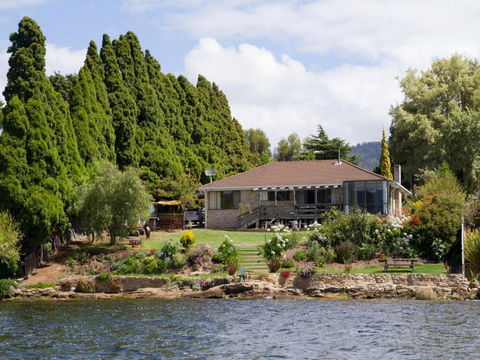 Derwent Vista - Sunshine Coast Tourism 2