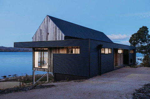 Deviot Boat House - Sunshine Coast Tourism 1