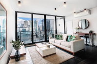 27 Docklands2BD2BTH SkyBusFree tramTrainStation