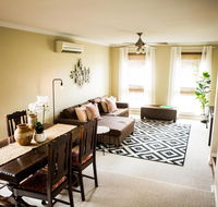 3 Bdrm House With Parking  Outdoor Entertaining - Sunshine Coast Tourism