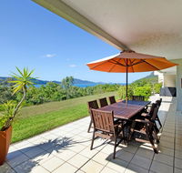 3 Bedroom Poinciana Lodge - Holiday Sunshine Coast