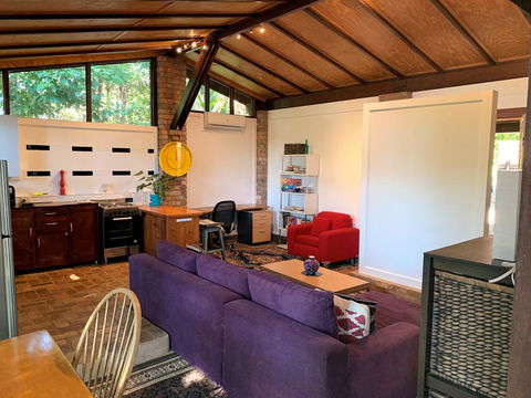 305 Montville - The Artist's Cottage - Sunshine Coast Tourism 1