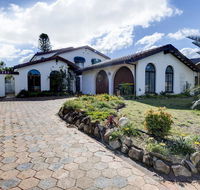 31 Rest Point Absolute Waterfront with Jetty - Holiday Sunshine Coast