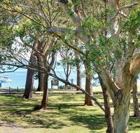 32 'Bay Parklands' 2 Gowrie Avenue - fantastic unit with air conditioning pool tennis court  spa - Sunshine Coast Tourism
