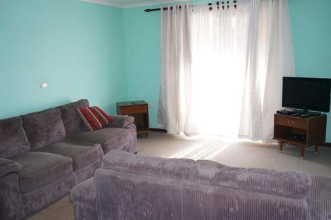 4/1 Maidstone Crescent - Sunshine Coast Tourism 1