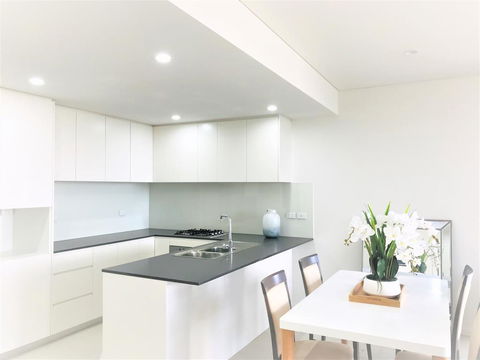 402 Kalina Apartments 2 Bedrooms - Sunshine Coast Tourism 0