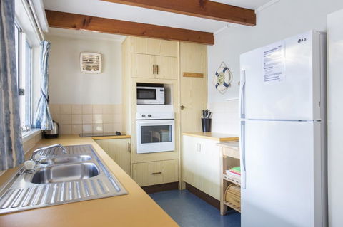 45 Golf Ave - Superb Location - Sunshine Coast Tourism 2