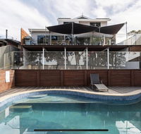 5 bedroom with POOL and Studio Vues Relaxantes - Holiday Sunshine Coast