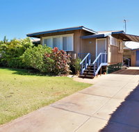 5 Learmonth Street - Close to town centre - Sunshine Coast Tourism