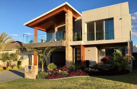 5 Liamina Avenue Apartment - Sunshine Coast Tourism 2
