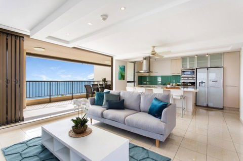 5,  Apartment On The Esplanade - Sunshine Coast Tourism 0