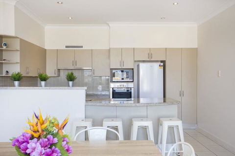 5/14 Dolphin St- Dolphin 5 At Ulladulla - Sunshine Coast Tourism 2