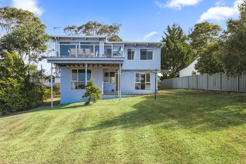 58 Lockhart Ave - Unlock Mollymook's Heart - Sunshine Coast Tourism 1