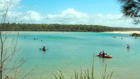 6 Normandy St - Charm At The Inlet - Sunshine Coast Tourism 2