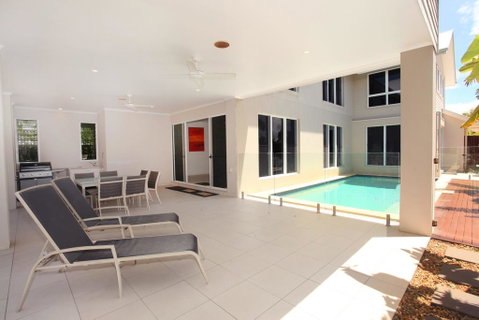 60 Beachway Parade, Marcoola, 500 BOND, Linen Supplied - Sunshine Coast Tourism 2