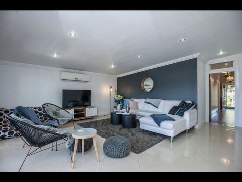 63 The Residence - Sunshine Coast Tourism 3