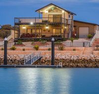64 Madaffari Drive - PRIVATE JETTY - Sunshine Coast Tourism