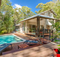 7 Naiad Court - Rainbow Shores Perfect Beach House Swimming Pool and Walk To Beach Aircon Wi-Fi - Sunshine Coast Tourism