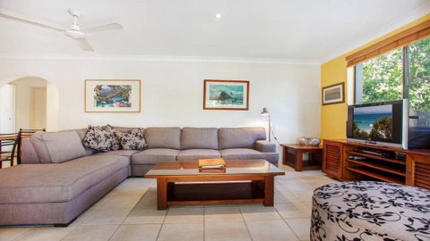70 Lawson Street@Clarkes Beach - Sunshine Coast Tourism 0