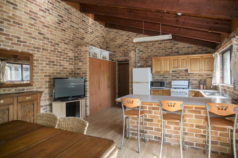 75 River Rd - Tabourie Hideaway - Sunshine Coast Tourism 2