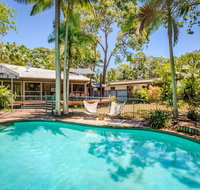 8 Satinwood Drive - Rainbow Shores Architecturally Designed Pool Walk to Beach - Sunshine Coast Tourism