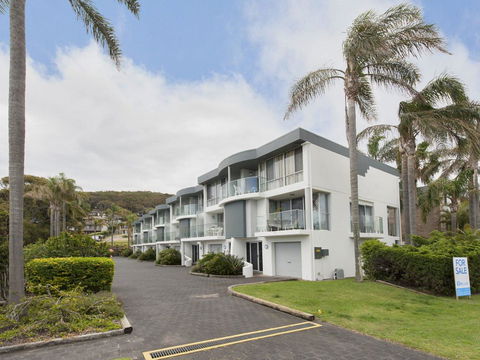 9 Cirrus @ Fingal Bay - Sunshine Coast Tourism 0