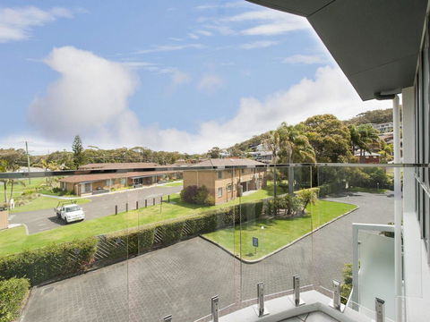 9 Cirrus @ Fingal Bay - Sunshine Coast Tourism 3
