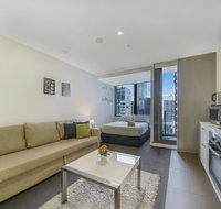 A Cozy  Comfy Studio Next to Southern Cross - Holiday Sunshine Coast