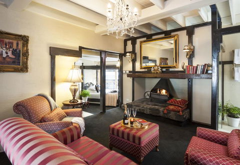 A Loft In The Mill Boutique Accommodation - Holiday Sunshine Coast 2