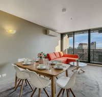 A Modern 2BR CBD Apt City Views FREE Parking - Holiday Sunshine Coast