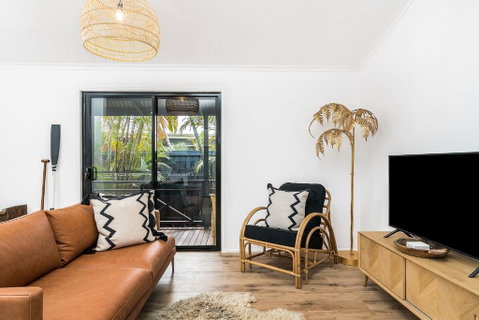 A PERFECT STAY - 3 Salty Sisters - Sunshine Coast Tourism 1