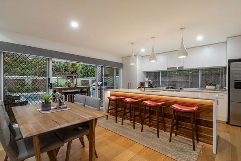 A PERFECT STAY - Byron Sunrise - Holiday Sunshine Coast 2