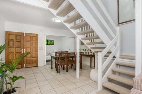 A PERFECT STAY - Byron's Mango Tree - Sunshine Coast Tourism 1