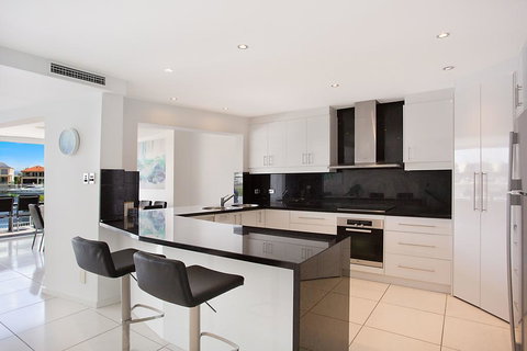 A PERFECT STAY - Casa Grande On The Water - Sunshine Coast Tourism 2