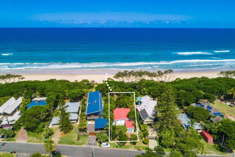 A PERFECT STAY - Gigi's - Sunshine Coast Tourism 1