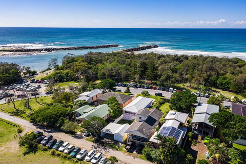 A PERFECT STAY - Sunset Beach - Sunshine Coast Tourism 0