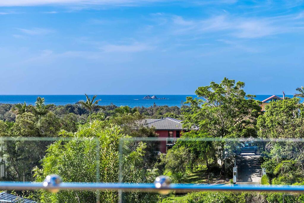 Belongil Beach NSW Sunshine Coast Tourism