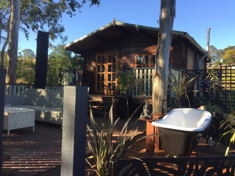 A Place To Be - Sunshine Coast Tourism 0