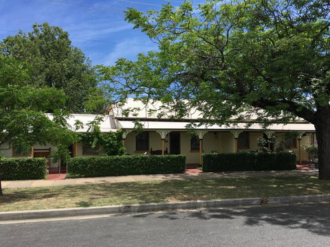 A Settlers Cottage Accommodation Bathurst CBD - Sunshine Coast Tourism 0