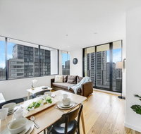 A Stylish 2BR CBD Apt with Beautiful City Views - Holiday Sunshine Coast