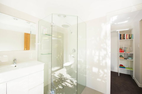 A Suite Spot In The Hills - Sunshine Coast Tourism 2