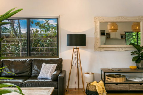 A SWEET ESCAPE - Alcorn House - Holiday Sunshine Coast 1